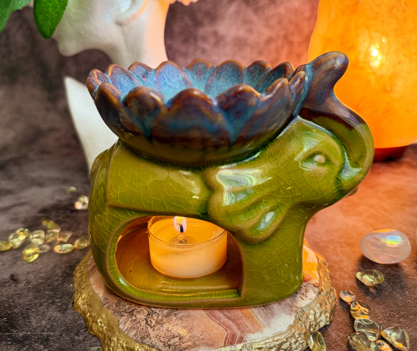 Duftlampe Elefant mit Blüte aus Keramik Farbe gelbgrün