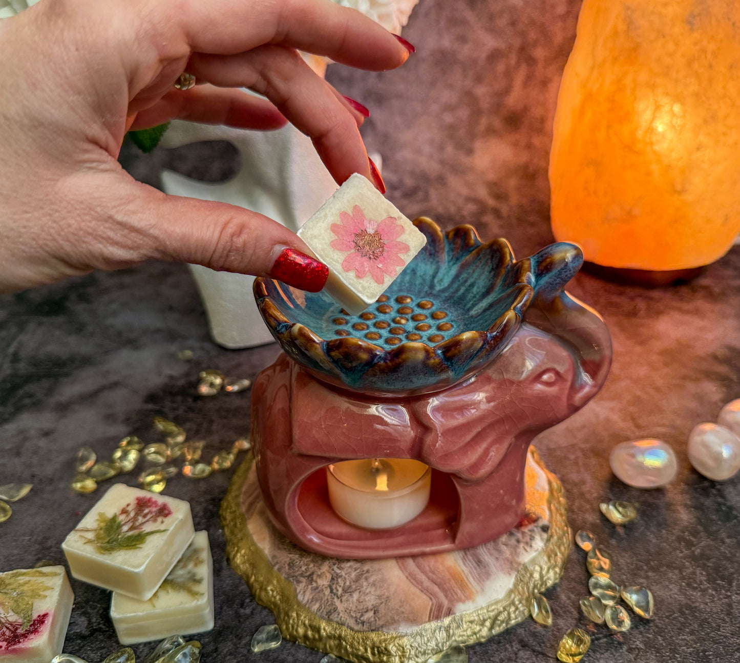 Duftlampe Elefant mit Blüte aus Keramik Farbe Rosa